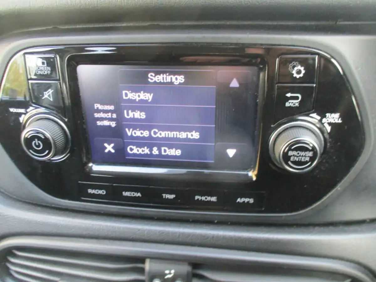 2017-fiat-tipo-14-easy-plus-hatchback-big-43