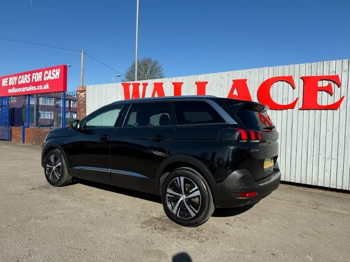 2020-peugeot-5008-suv-12-puretech-allure-big-49