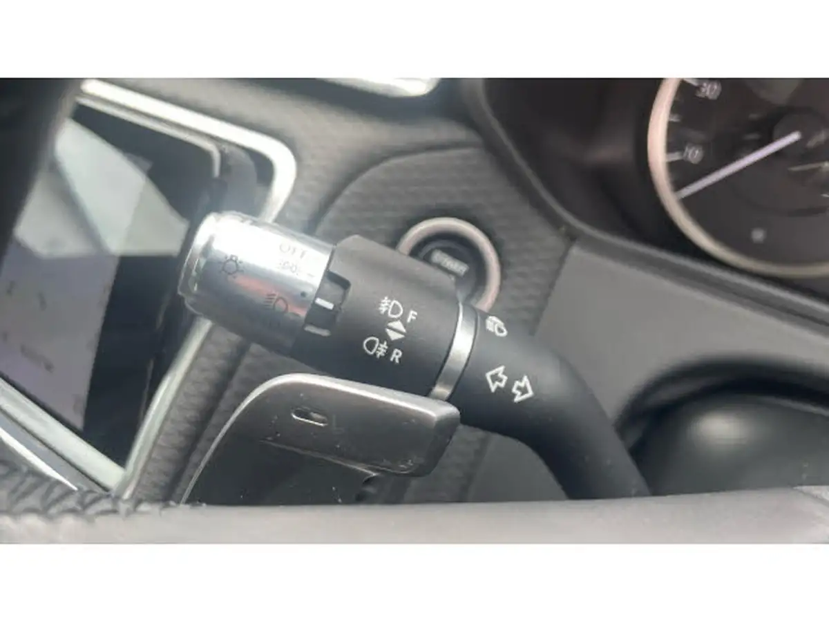 2022-land-rover-range-rover-velar-20-d200-velar-big-35