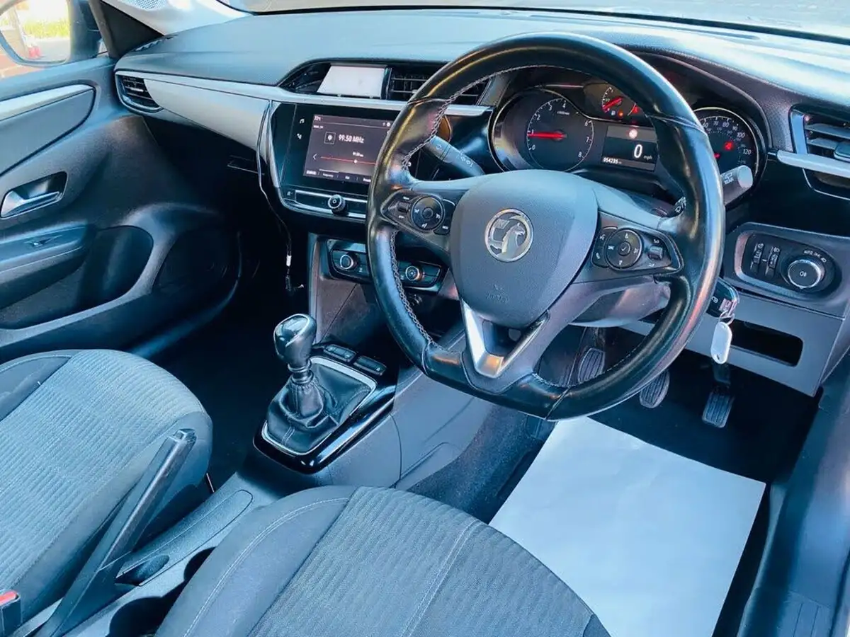 2021-vauxhall-corsa-15-turbo-d-se-big-1