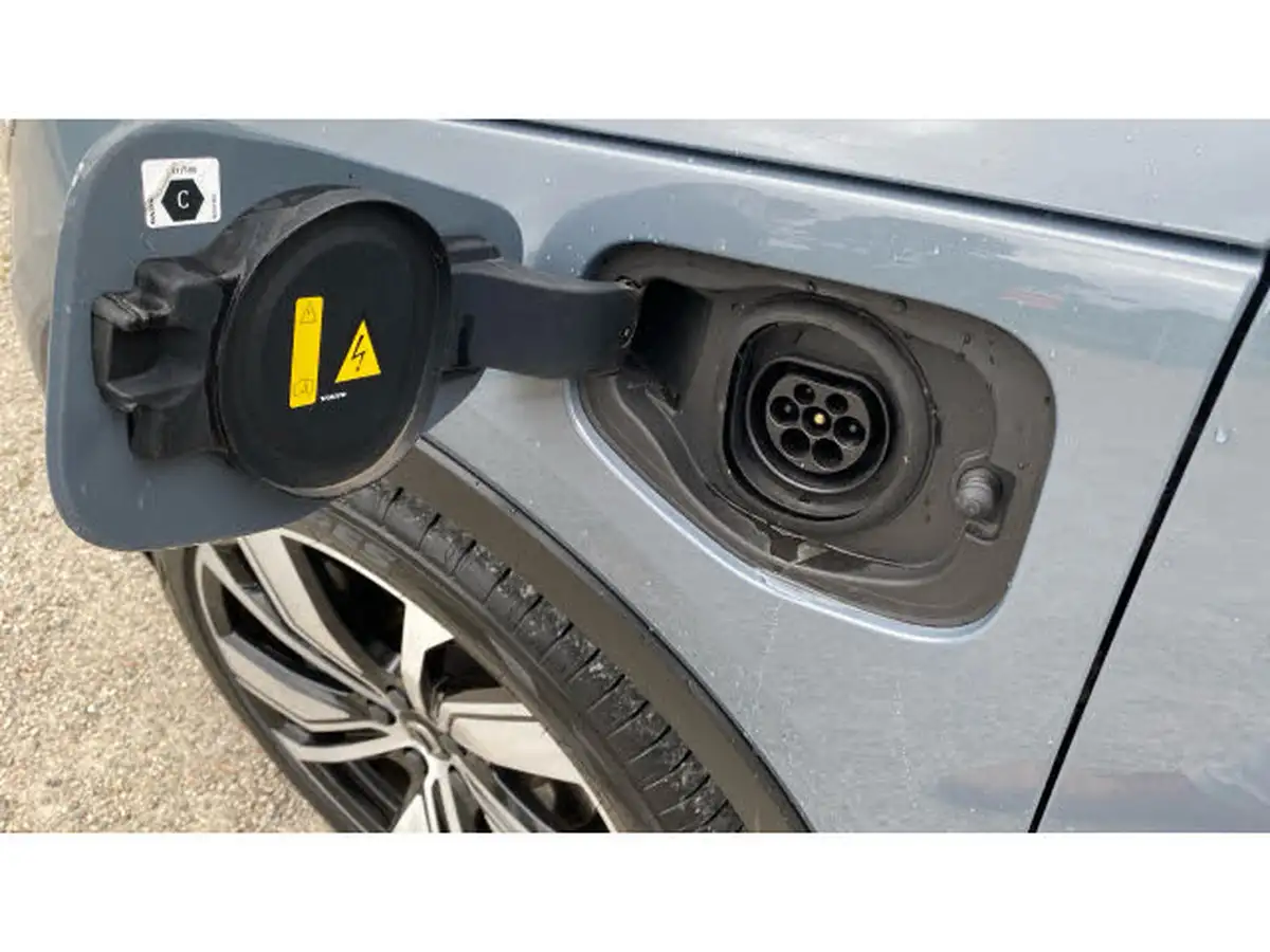 2022-volvo-xc40-15-t5-r-design-pro-big-41