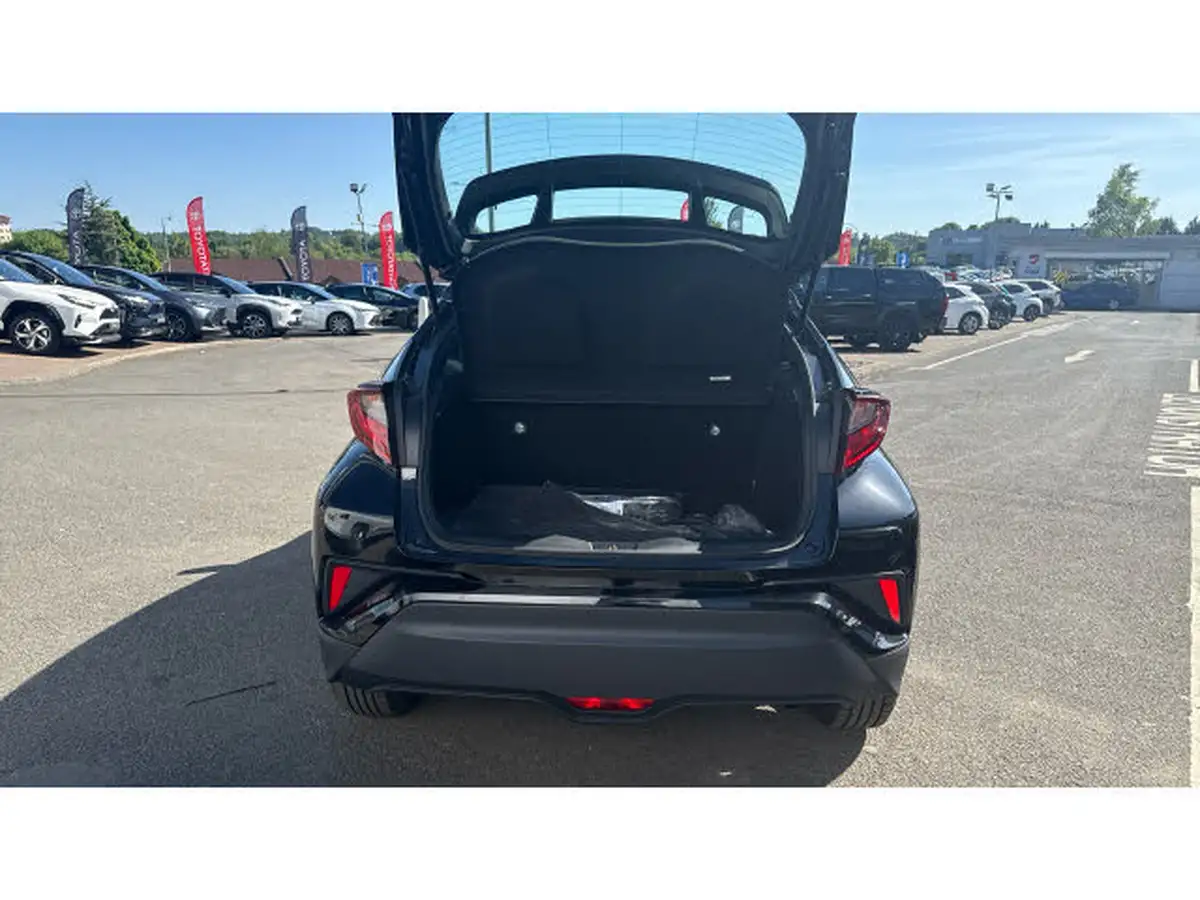 2022-toyota-c-hr-18-vvt-i-icon-big-13