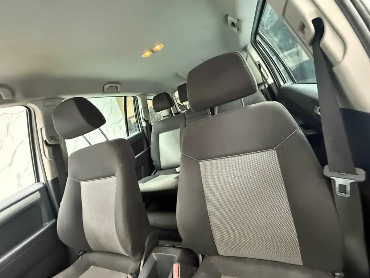 2013-vauxhall-zafira-16-exclusiv-big-9