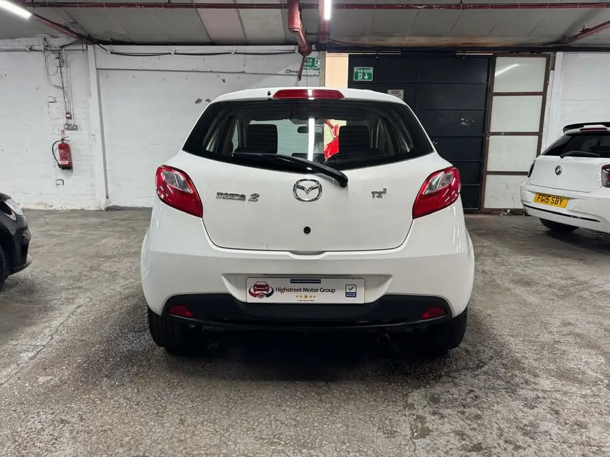 2009-mazda-mazda2-13-ts2-5d-big-26