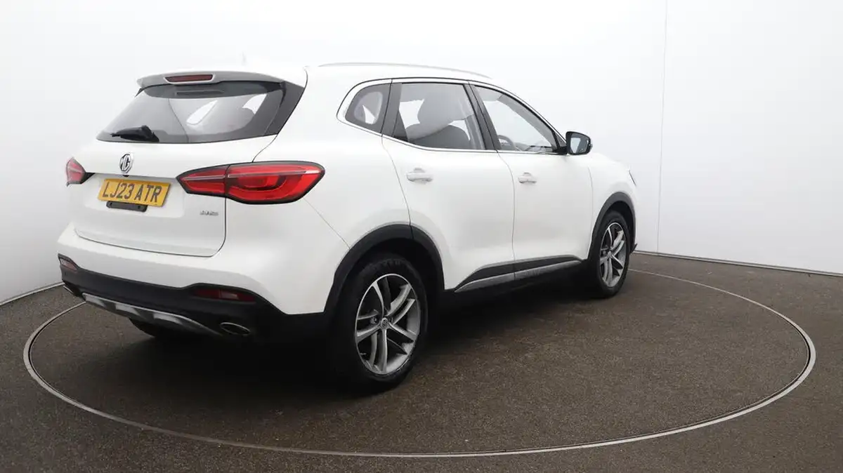 2023-mg-hs-15t-gdi-excite-162ps-dct-big-52