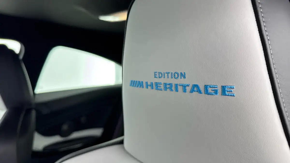 2020-bmw-4-series-30-m4-m-heritage-edition-big-17