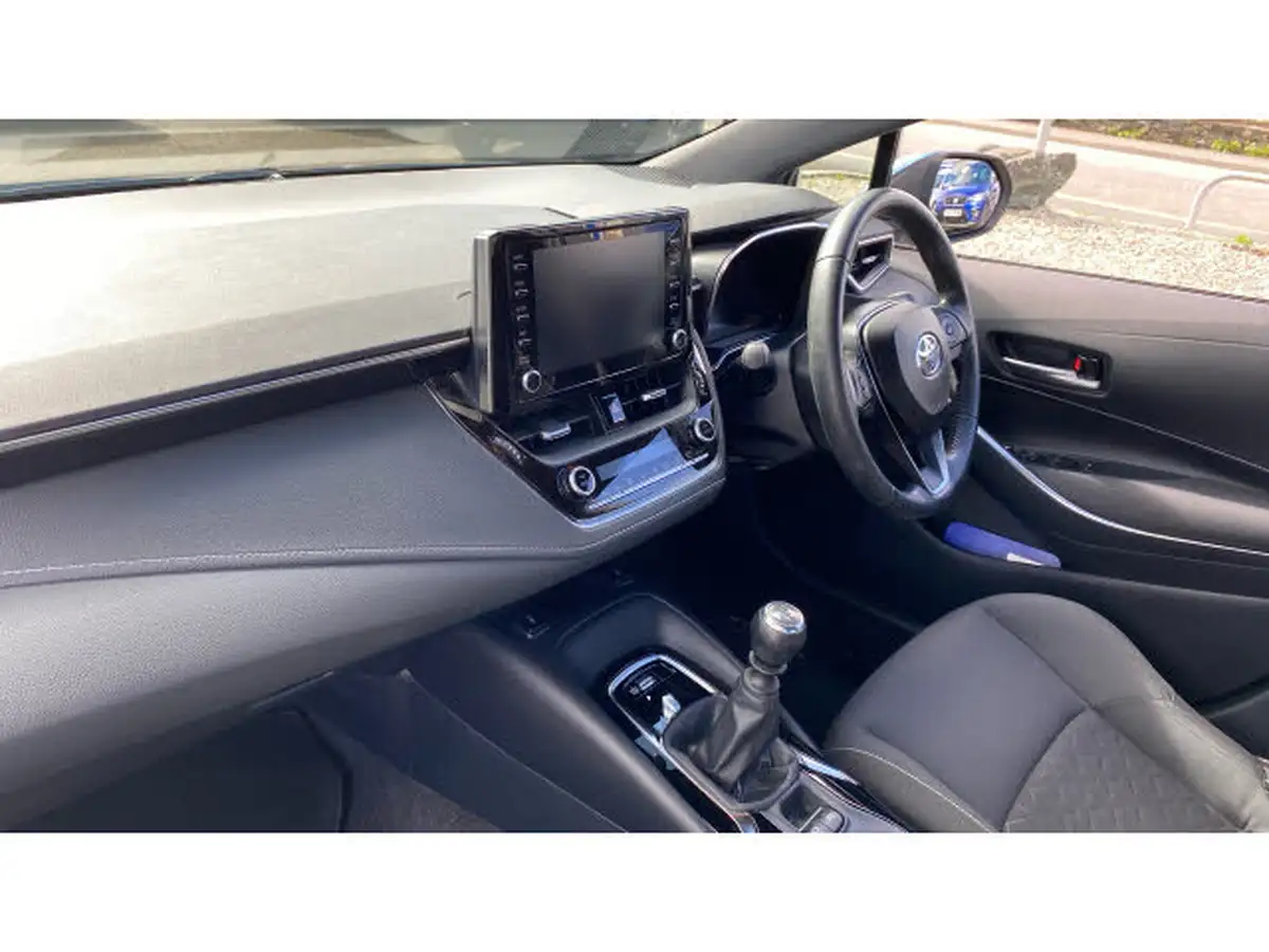 2019-toyota-corolla-12-vvt-i-icon-tech-trk-hatchback-big-8