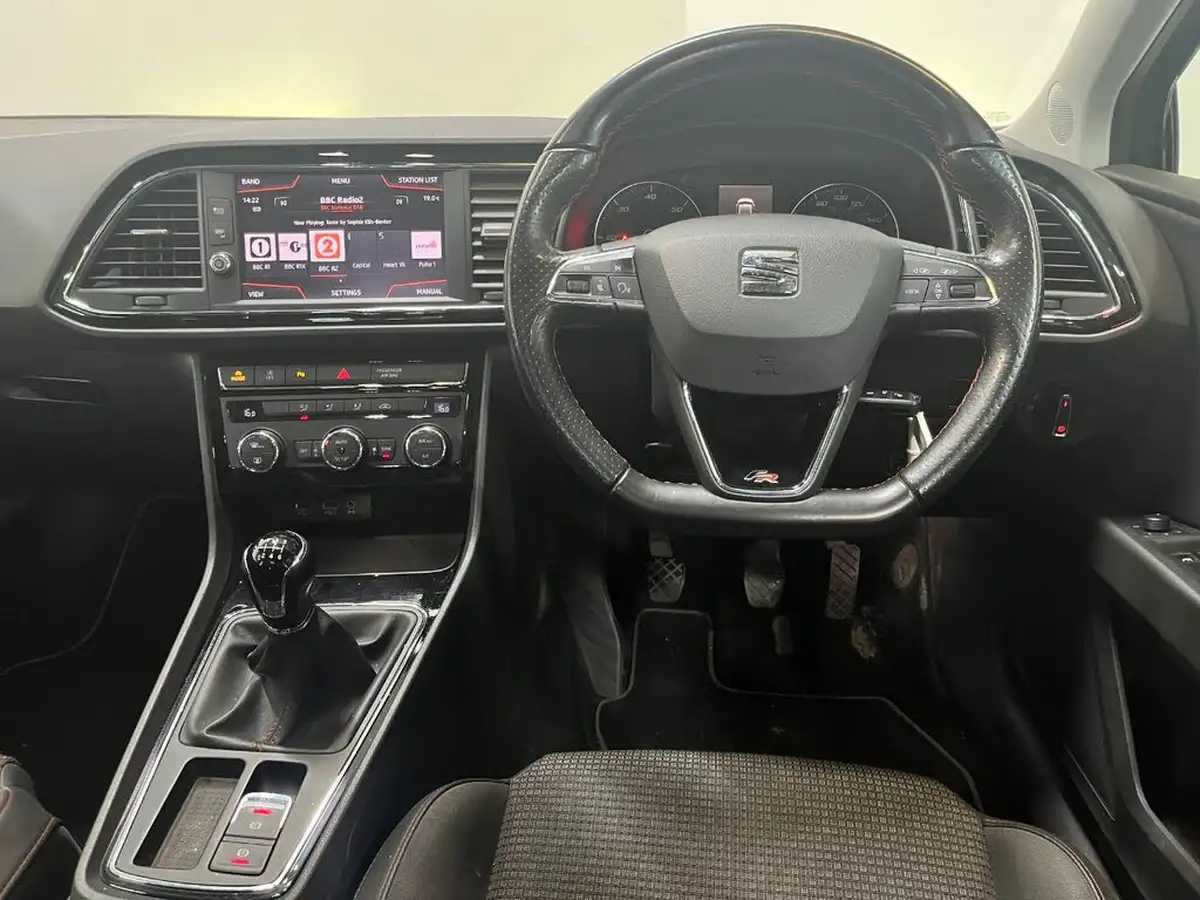 2020-seat-leon-20tdi-fr-estate-big-5