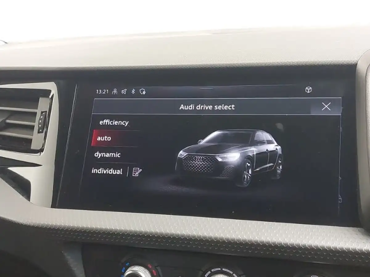 2022-audi-a1-10-30-tfsi-sport-big-19