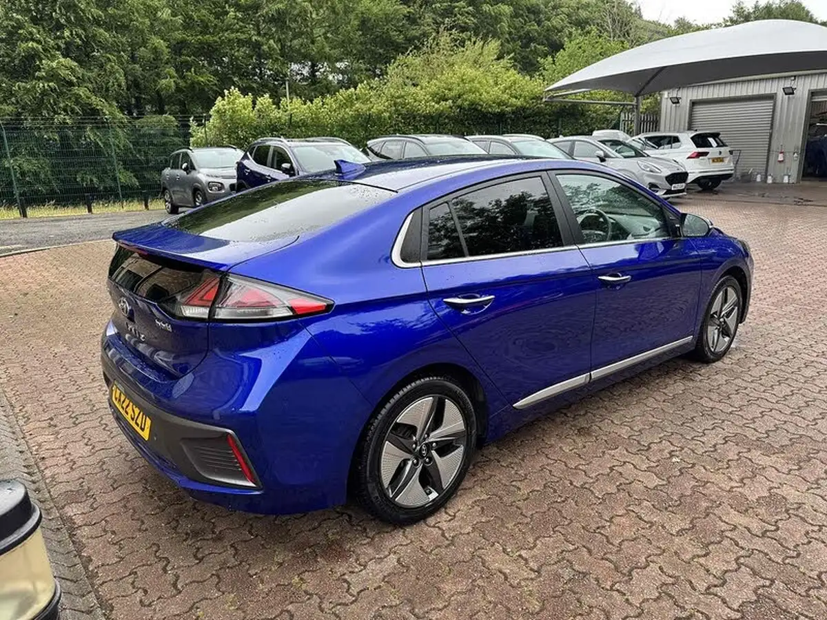 2022-hyundai-ioniq-16-gdi-premium-se-hybrid-big-4