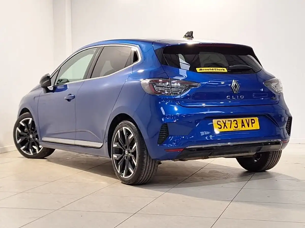 2023-renault-clio-16-techno-big-1