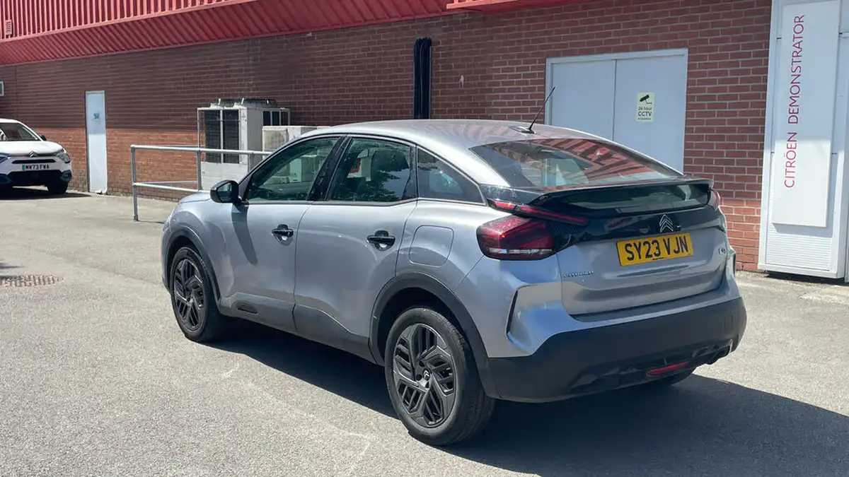 2023-citroen-c4-12-puretech-sense-big-4