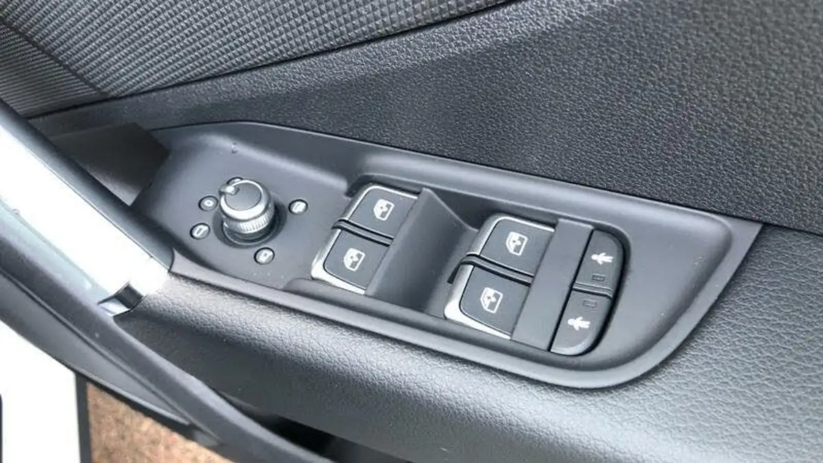 2024-audi-q2-15-35-tfsi-s-line-tronic-big-22