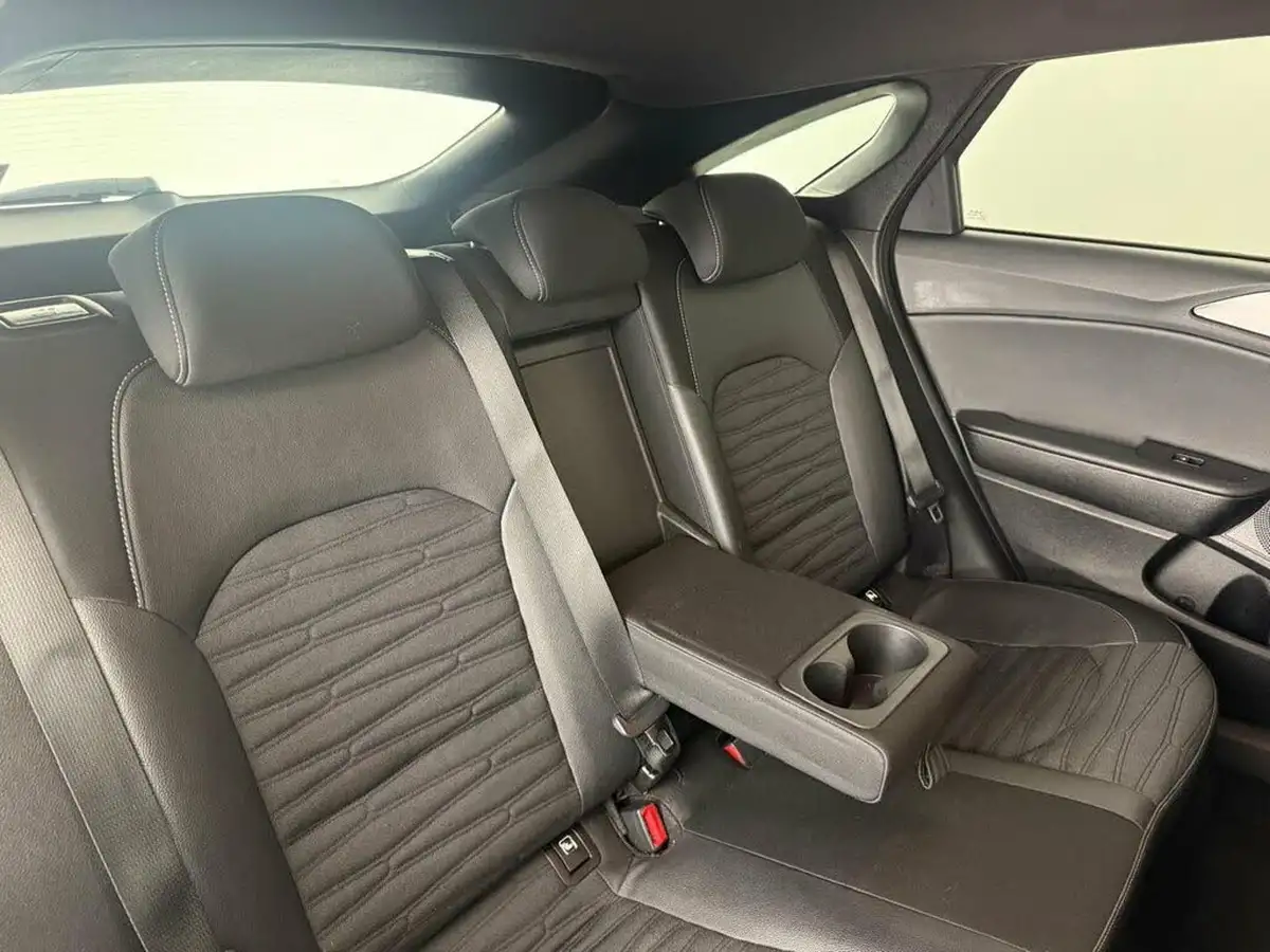 2022-kia-pro-ceed-15-t-gdi-gt-line-big-30