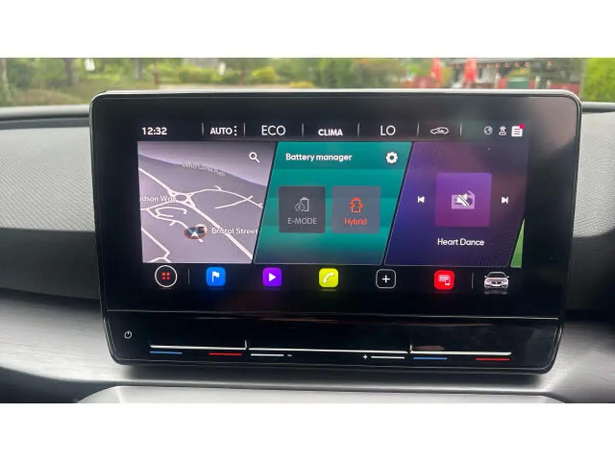 2024-seat-leon-14-e-hybrid-fr-hatchback-big-20