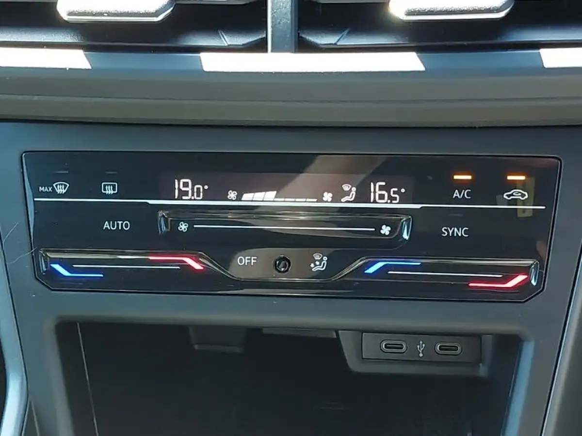 2022-volkswagen-taigo-10-tsi-r-line-big-15