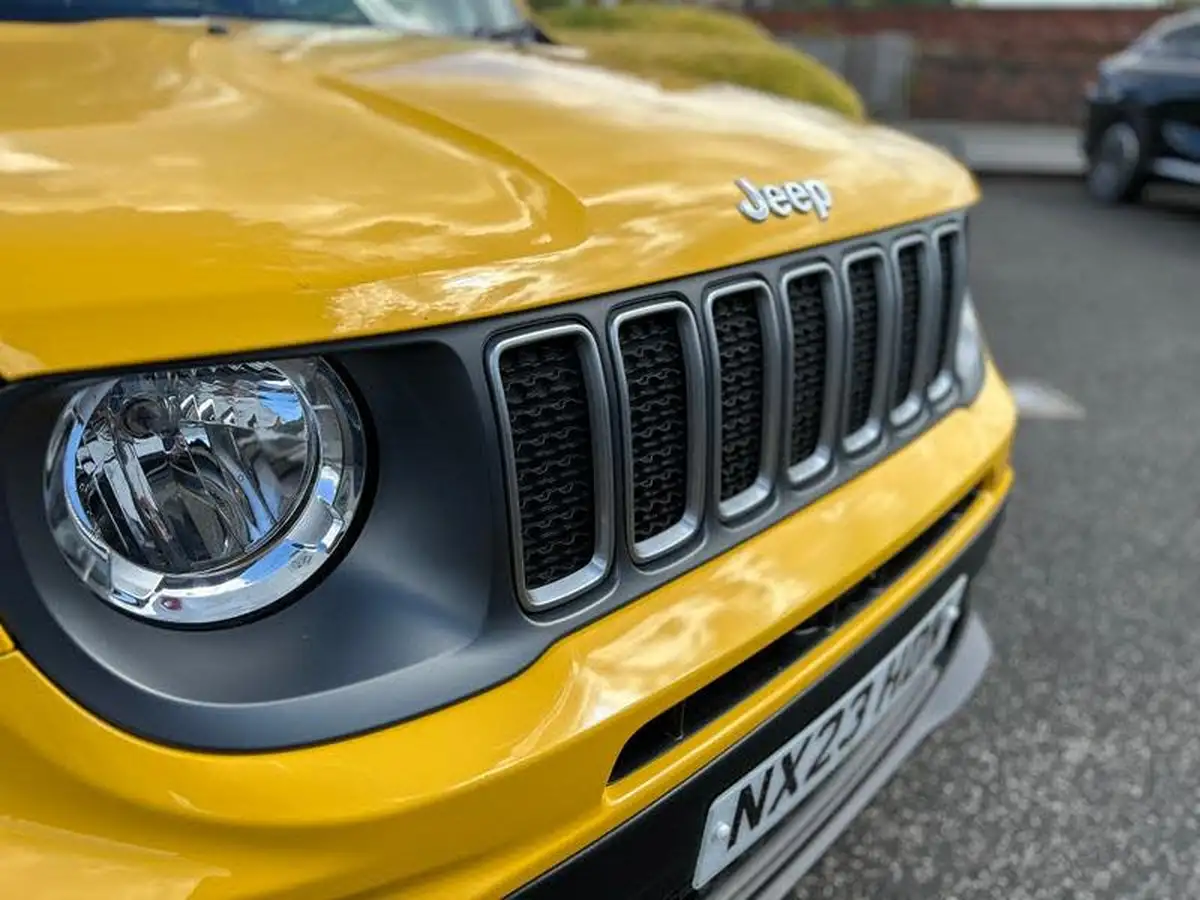 2023-jeep-renegade-15-limited-big-8
