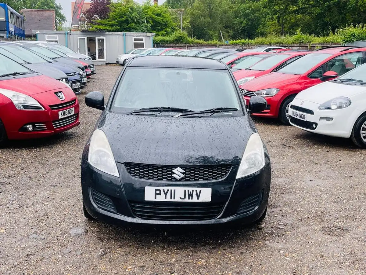 2011-suzuki-swift-12-sz3-5d-big-15