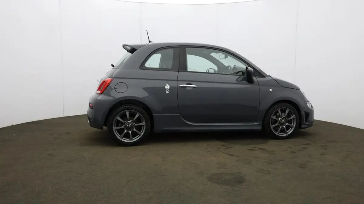 2019-abarth-595-14-tjet-big-53