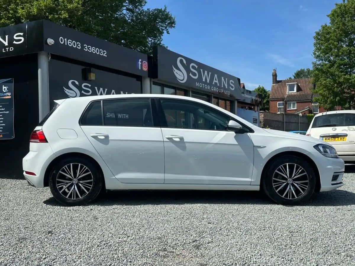 2019-volkswagen-golf-15-tsi-se-nav-130ps-ss-hatchback-5d-big-9