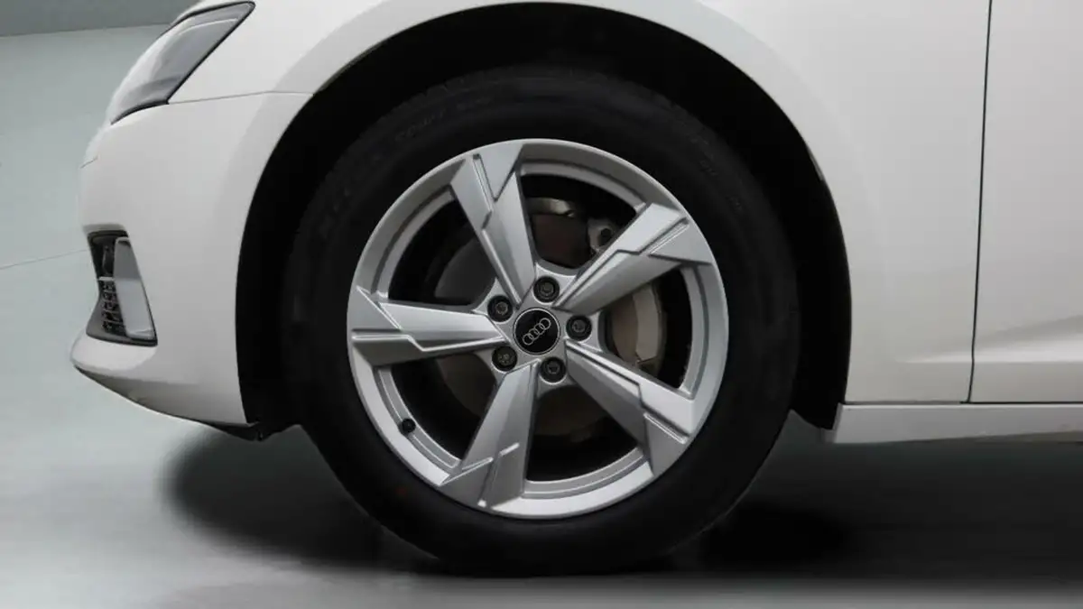 2022-audi-a6-saloon-20-40-tfsi-sport-big-18