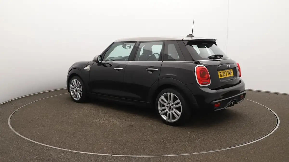 2017-mini-cooper-20-cooper-s-seven-media-xlss-5d-big-61