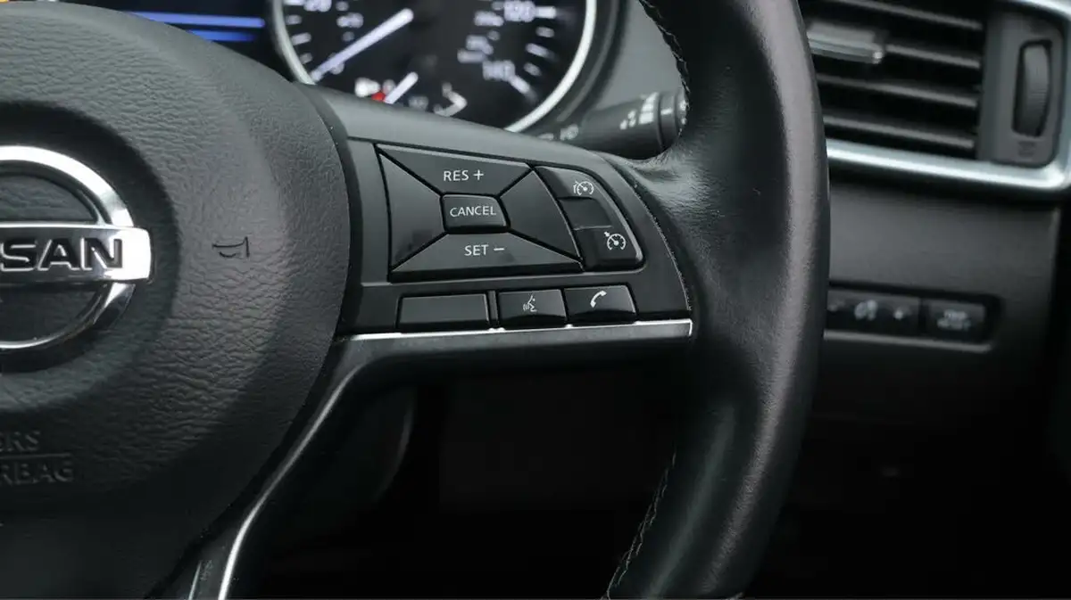 2021-nissan-qashqai-13-dig-t-n-connecta-140ps-big-23
