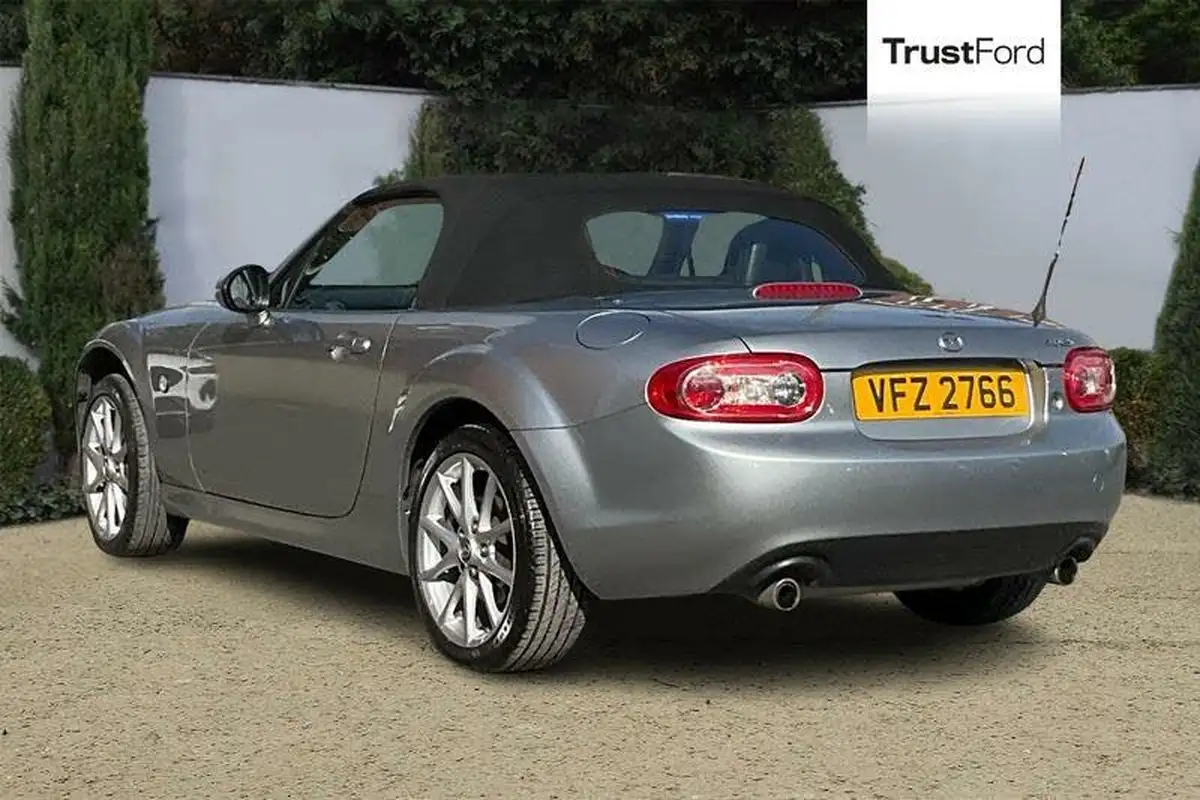 2014-mazda-mx-5-18-se-air-con-big-1