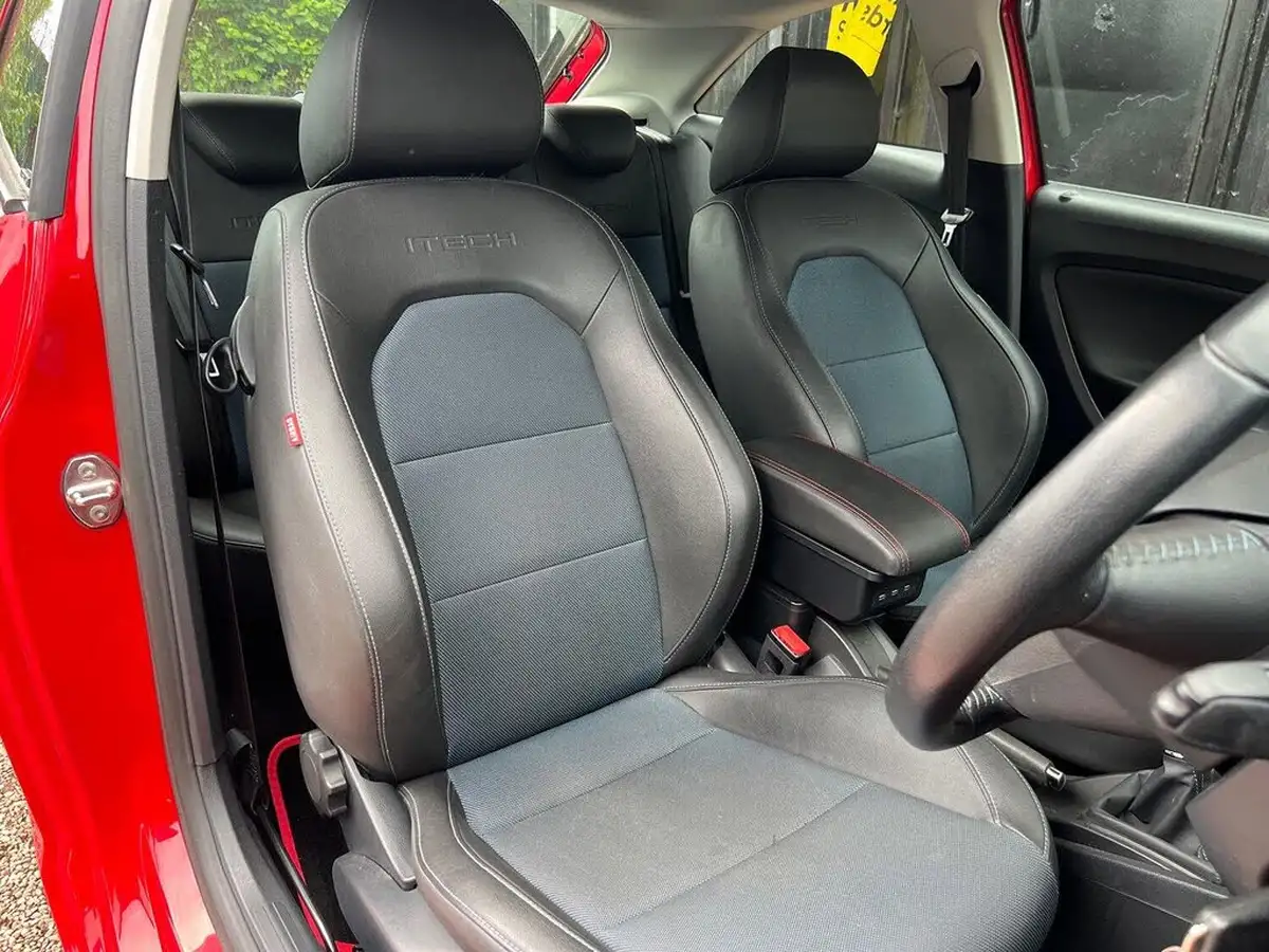 2015-seat-ibiza-12-i-tech-sportcoupe-3d-big-18