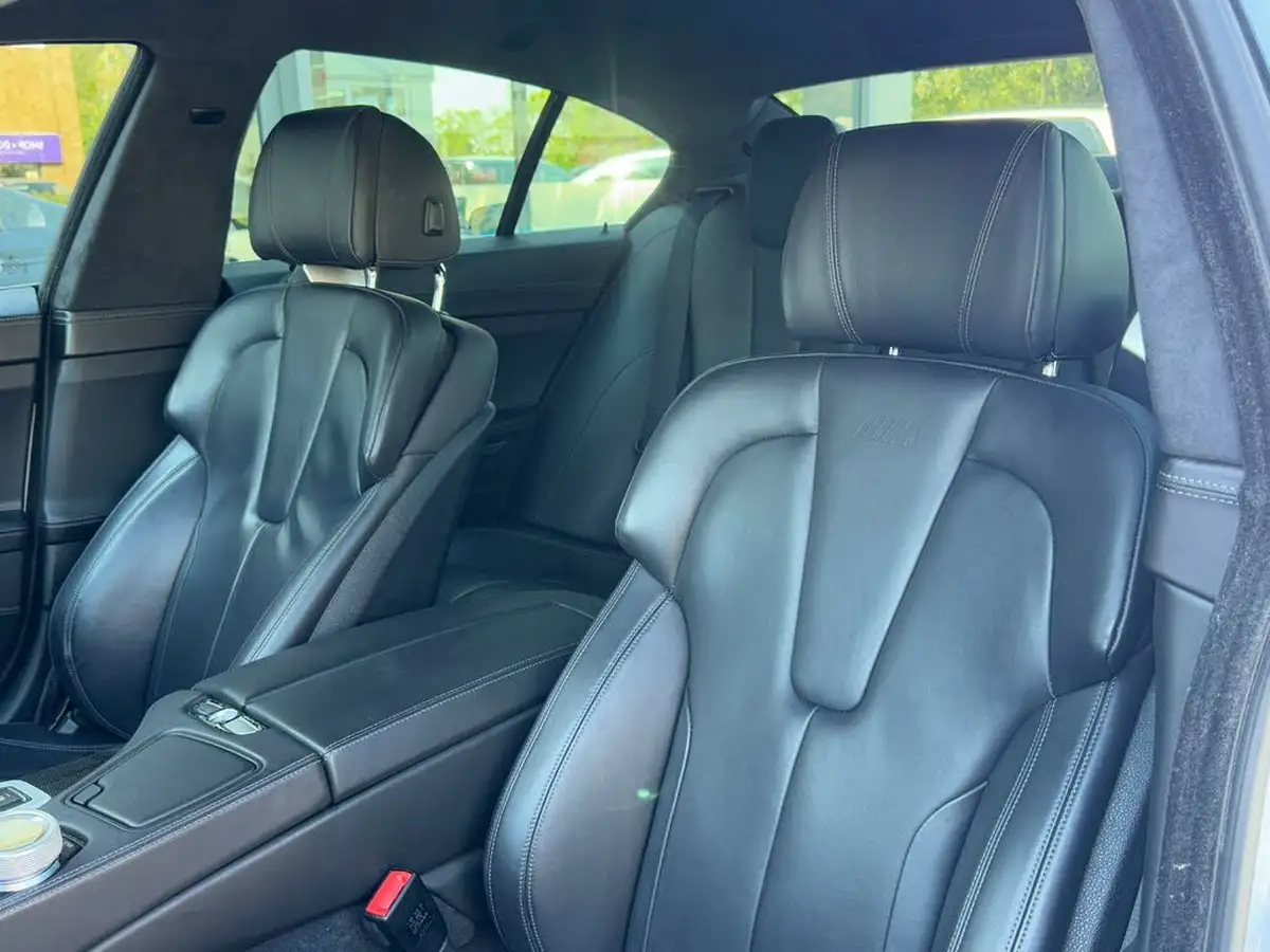 2018-bmw-6-series-44-m6-gran-coupe-4d-big-19