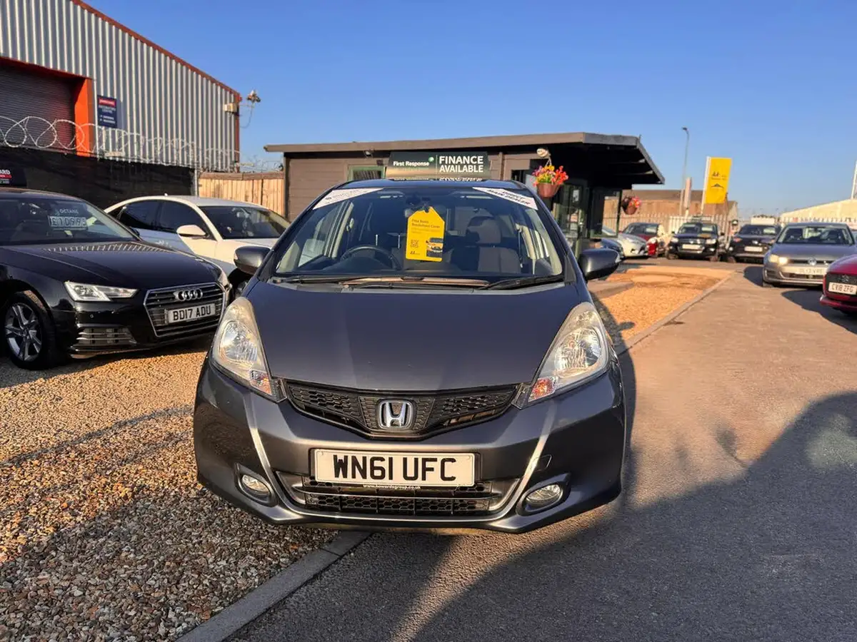 2011-honda-jazz-14-ex-big-1