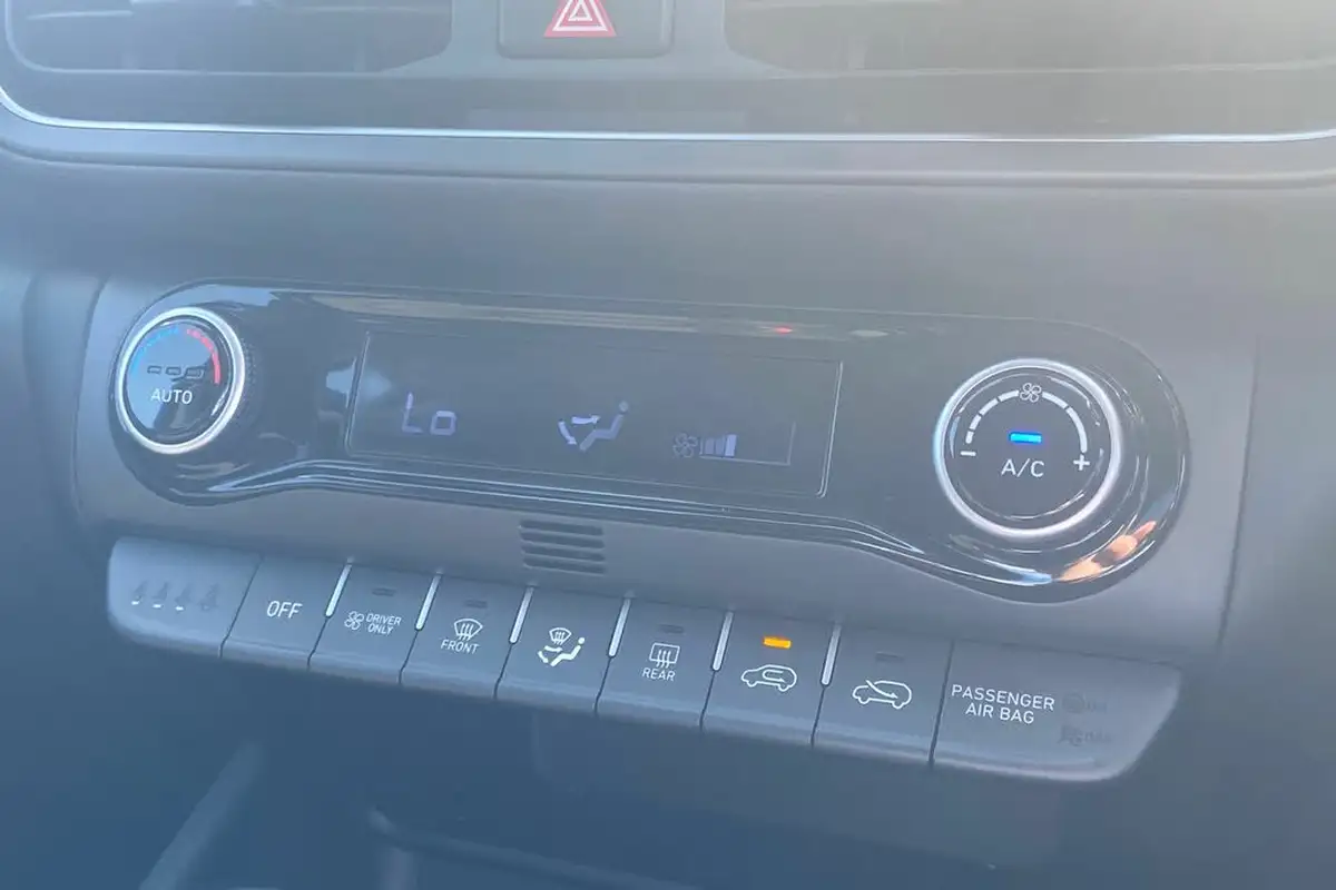 2022-hyundai-kona-16-gdi-premium-big-21