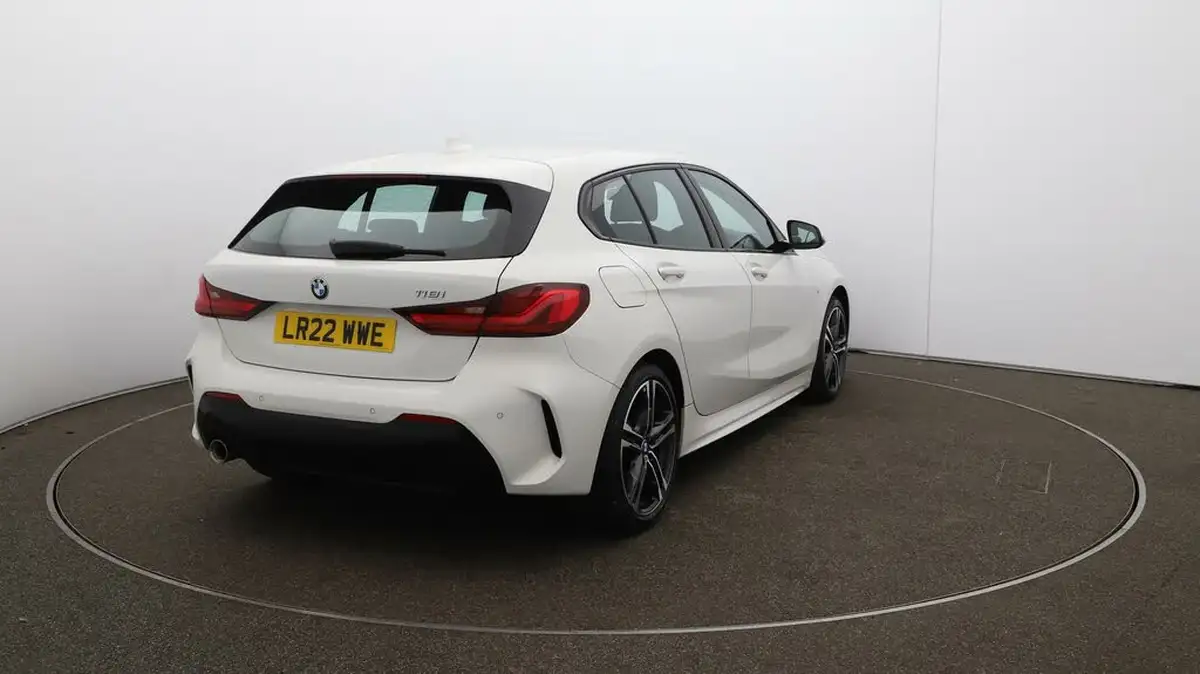 2022-bmw-1-series-15-118i-m-sport-lcp-dct-big-55