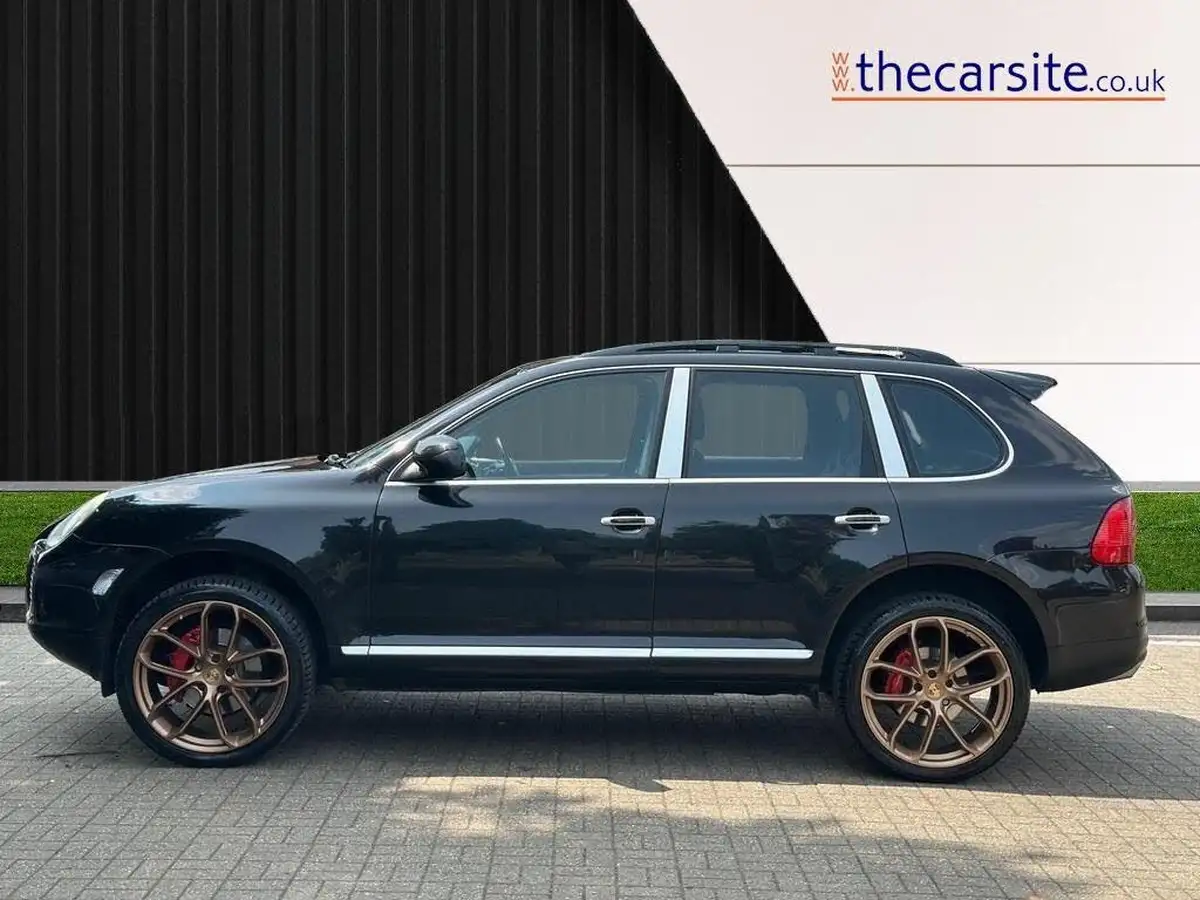 2004-porsche-cayenne-45-turbo-big-3