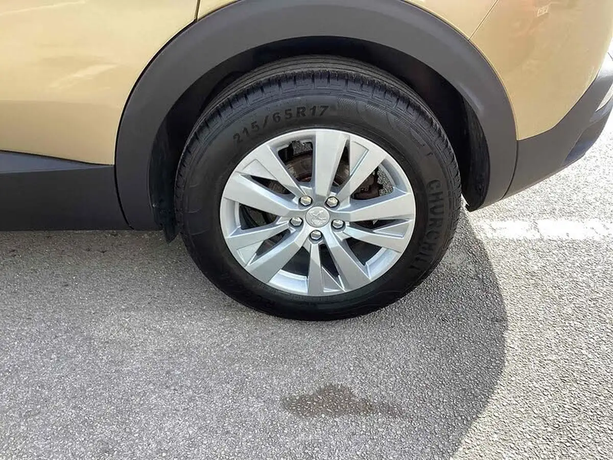 2019-peugeot-3008-suv-big-24