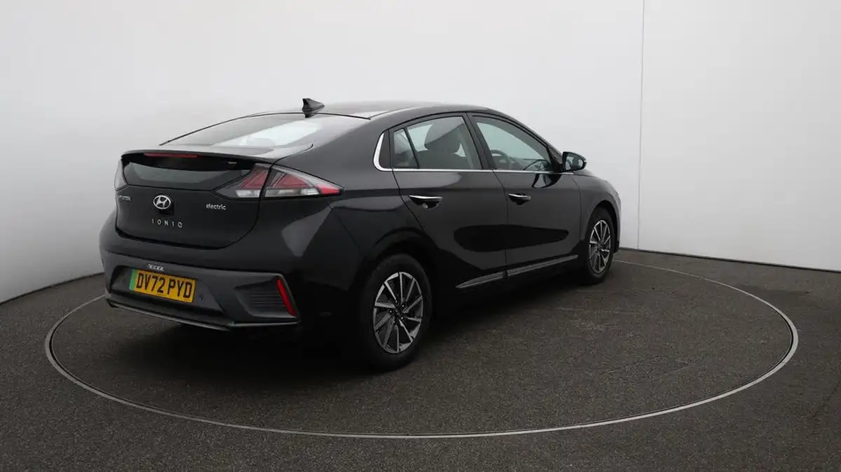 2022-hyundai-ioniq-e-premium-electric-big-48