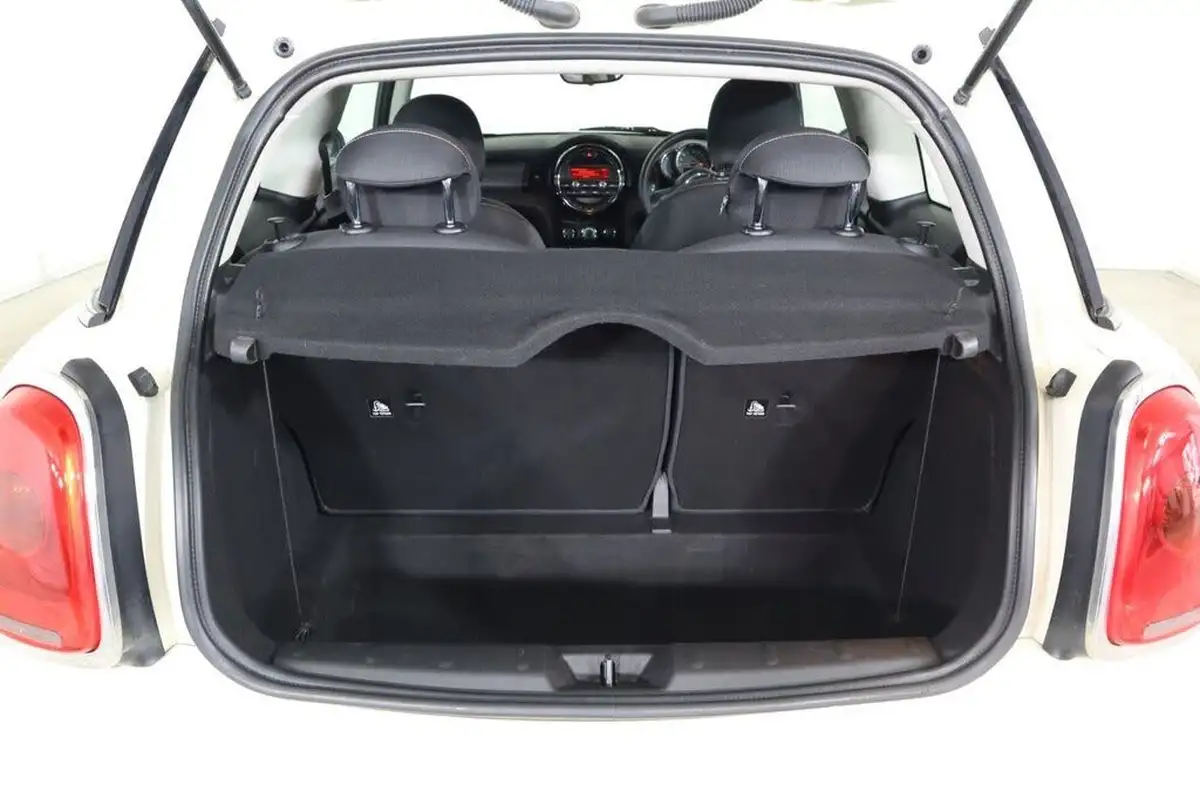 2016-mini-cooper-15-cooper-ss-hatchback-3d-big-8
