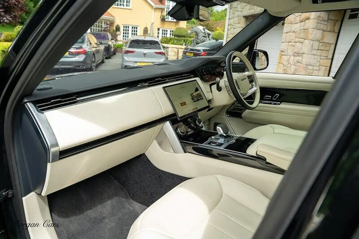 2022-land-rover-range-rover-30-p400-autobiography-big-41