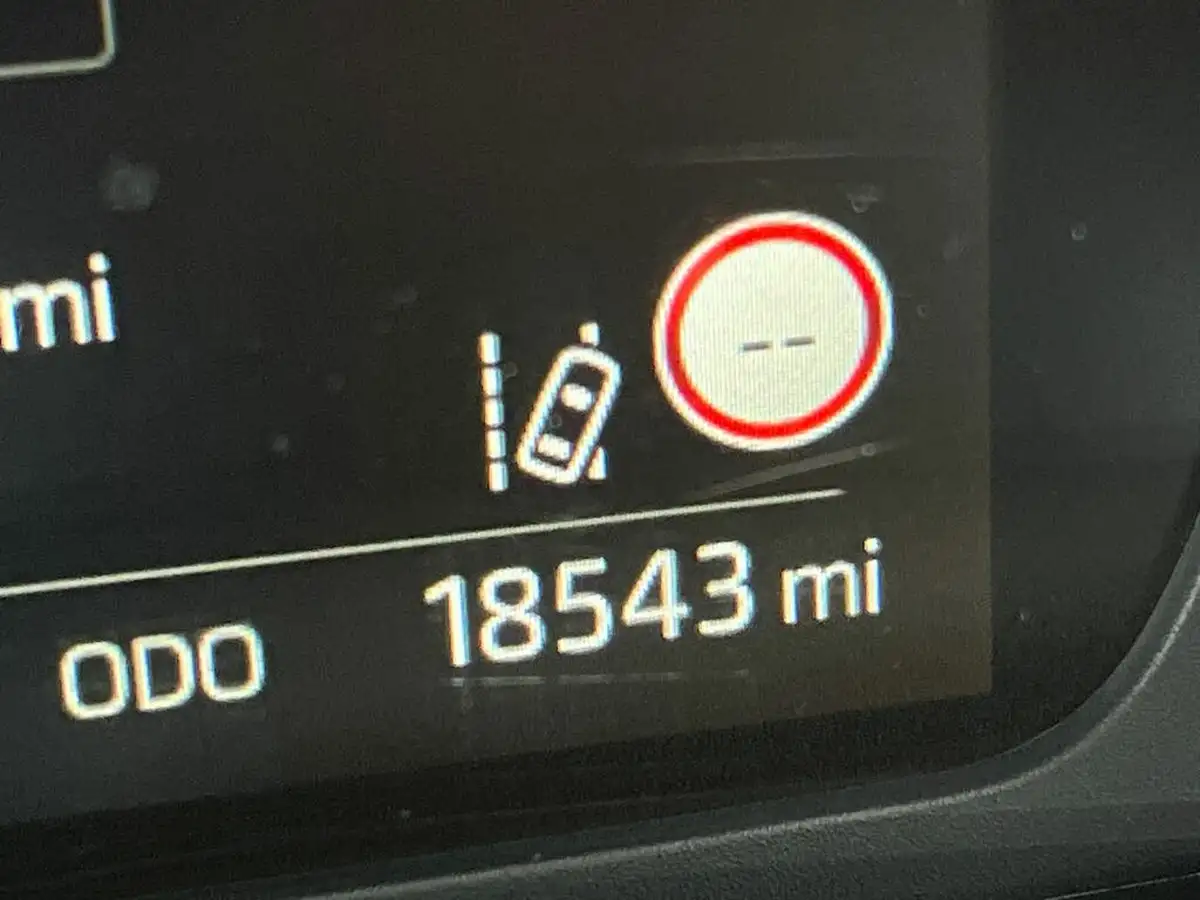 2022-toyota-aygo-x-10-vvt-i-edge-cvt-big-26