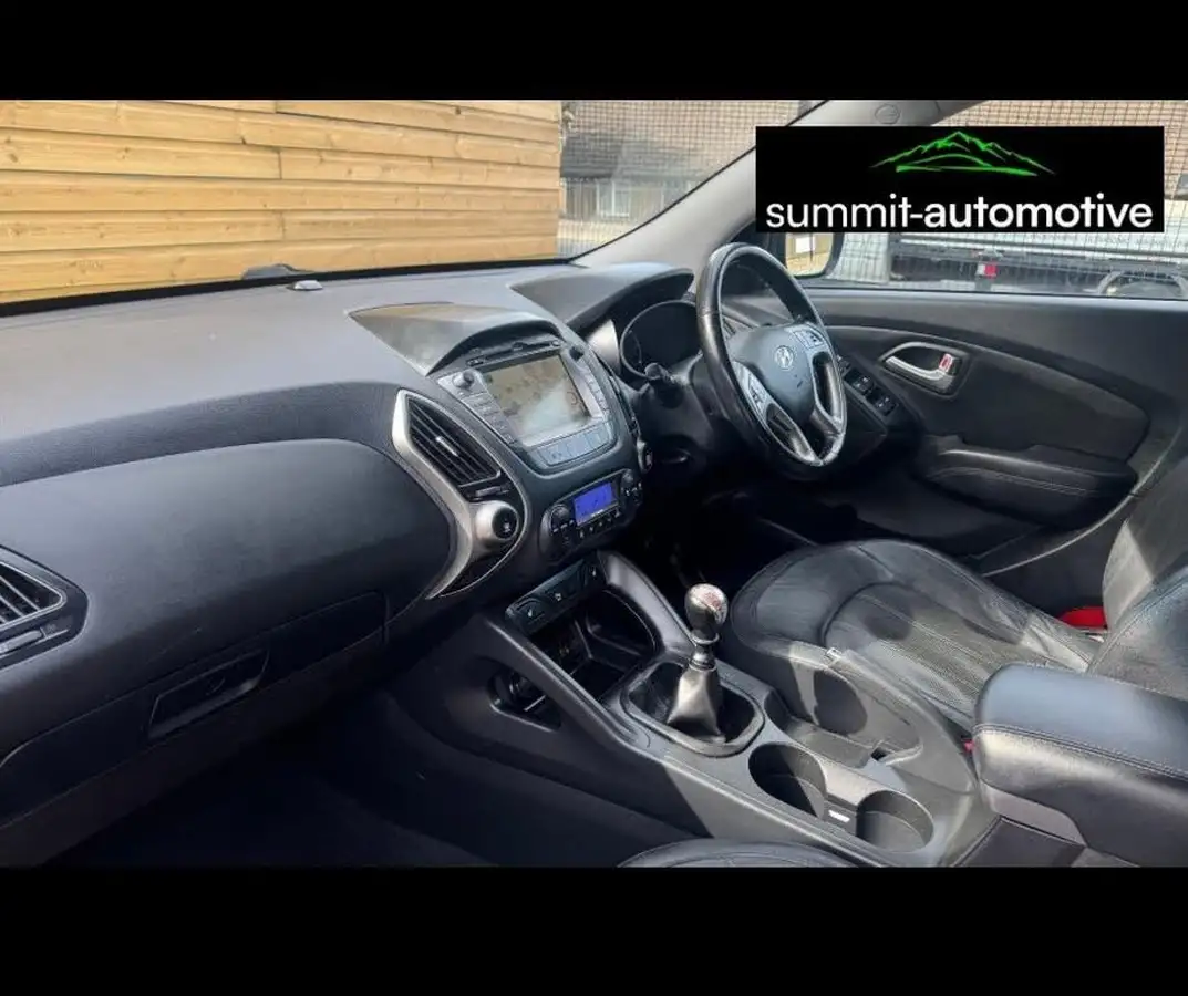 2013-hyundai-ix35-17td-premium-115ps-big-9