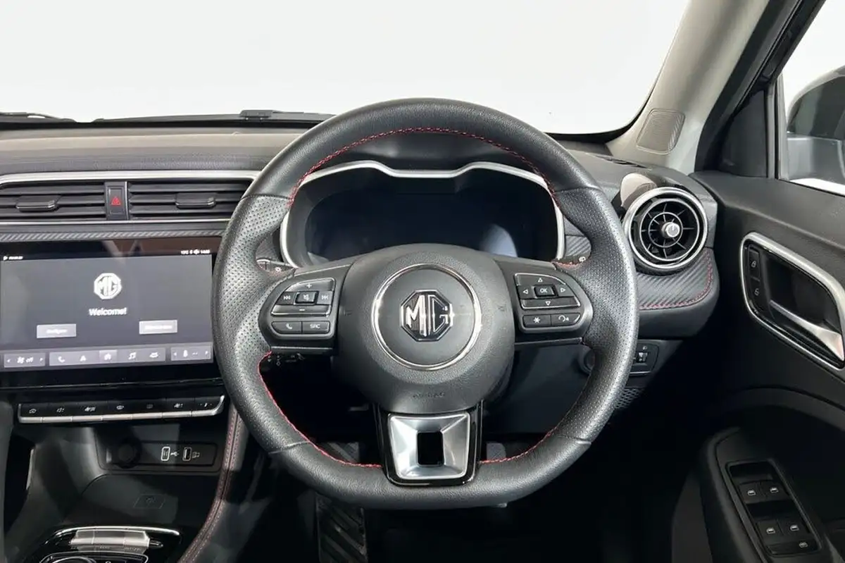 2023-mg-zs-suv-e-trophy-ev-156ps-long-range-big-26