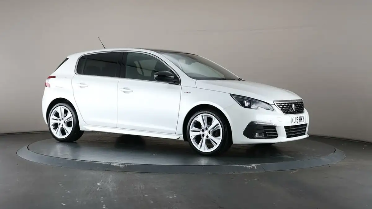2019-peugeot-308-15-bluehdi-gt-line-big-57