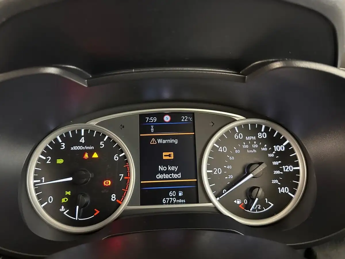 2022-nissan-micra-10-ig-t-n-sport-big-17