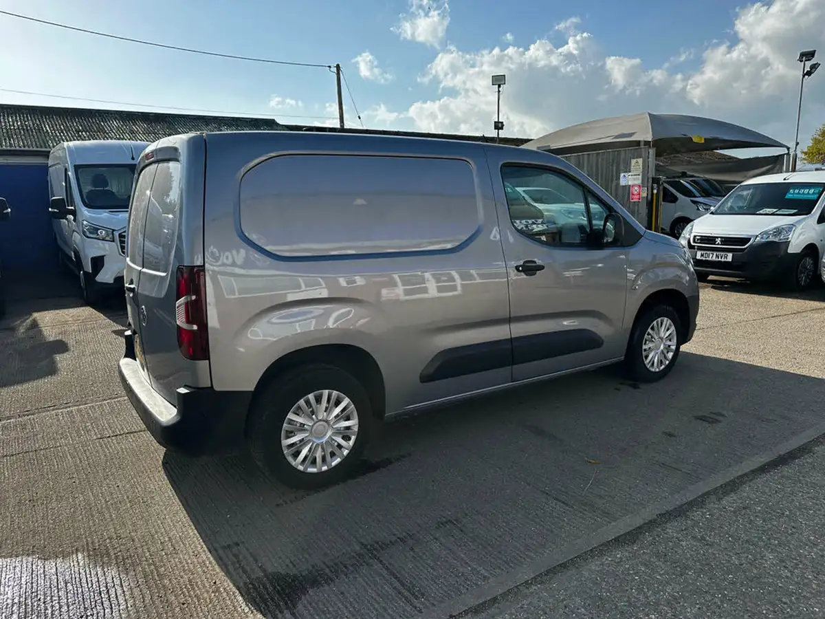 2019-vauxhall-combo-16cdti-edition-2000-100pseu6-big-10