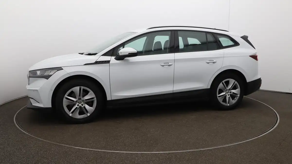 2022-skoda-enyaq-e-60-big-65
