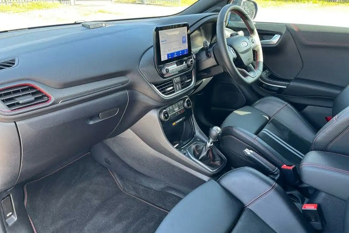 2023-ford-puma-suv-15-st-big-17