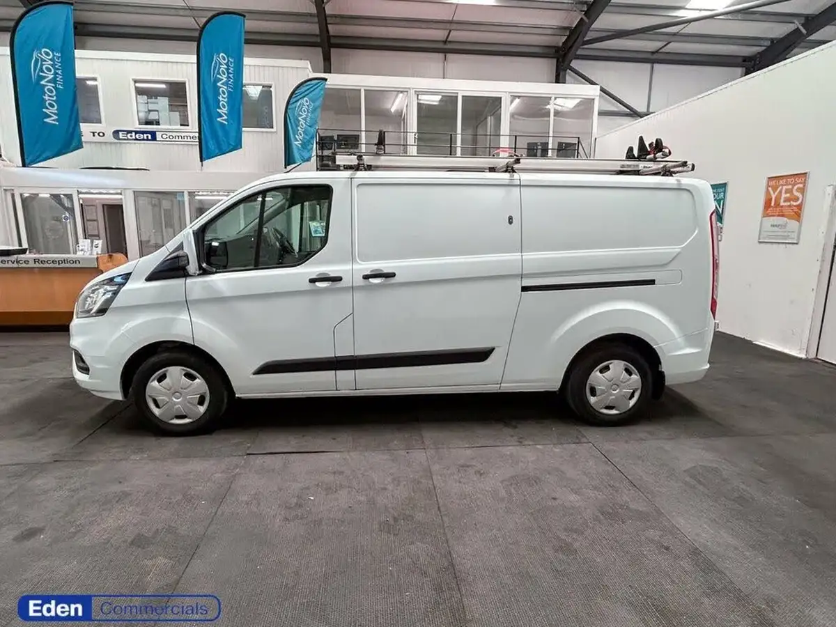 2020-ford-transit-custom-20tdci-320-l2h2-trend-130pseu6dt-panel-van-big-9