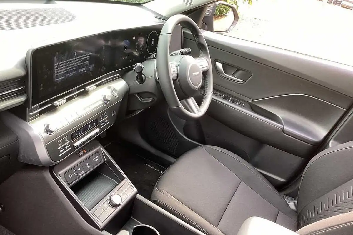 2025-hyundai-kona-16-t-gdi-advance-dct-big-1