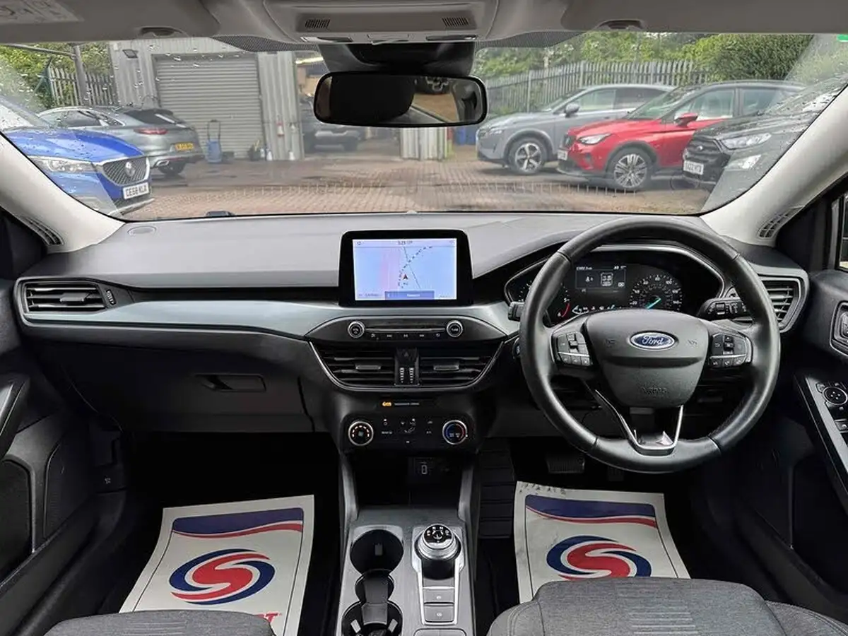 2020-ford-focus-15-active-hatchback-auto-big-19