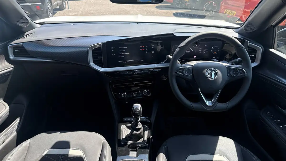 2024-vauxhall-mokka-12-ultimate-136ps-big-3